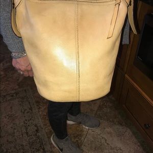 VNT Coach bleeker beige/tan duffle bucket purse